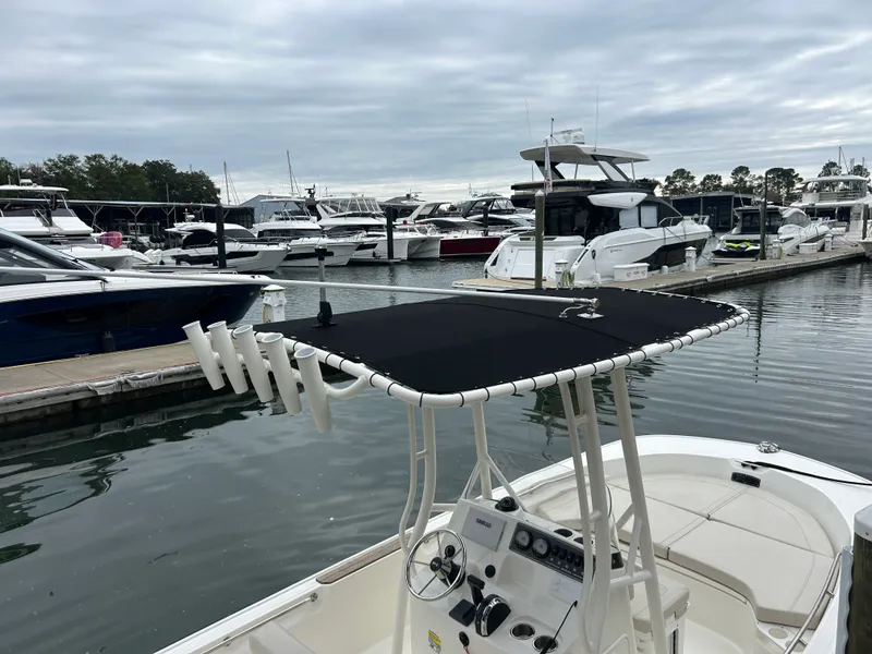 Slide: The Image of Boston Whaler 19 MTK 2024 - 9