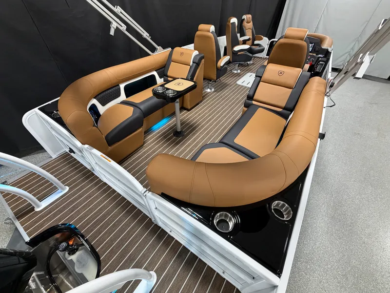 Slide: The Image of Premier 230 SOLARIS 2026 - 19