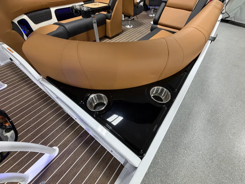 Slide: The Image of Premier 230 SOLARIS 2026 - 20