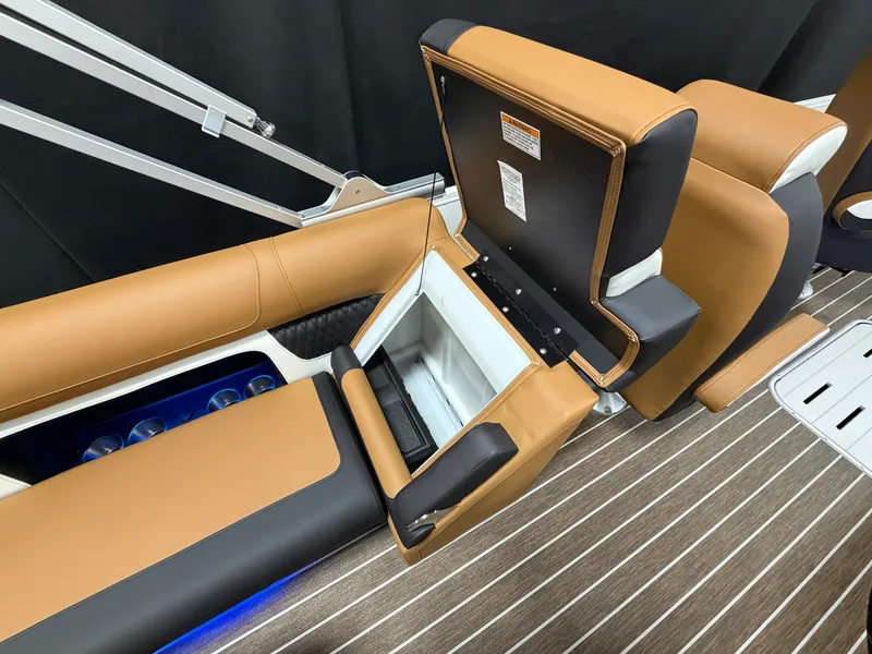 Slide: The Image of Premier 230 SOLARIS 2026 - 31