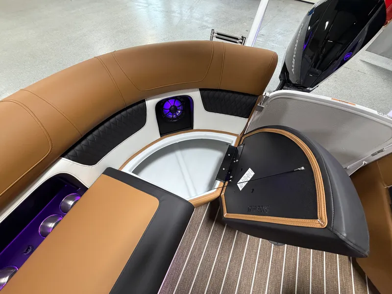 Slide: The Image of Premier 230 SOLARIS 2026 - 36