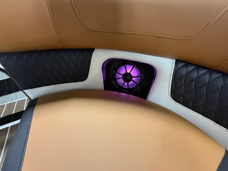 Slide: The Image of Premier 230 SOLARIS 2026 - 79