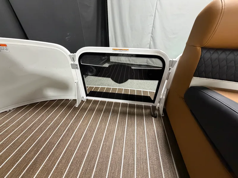 Slide: The Image of Premier 230 SOLARIS 2026 - 80
