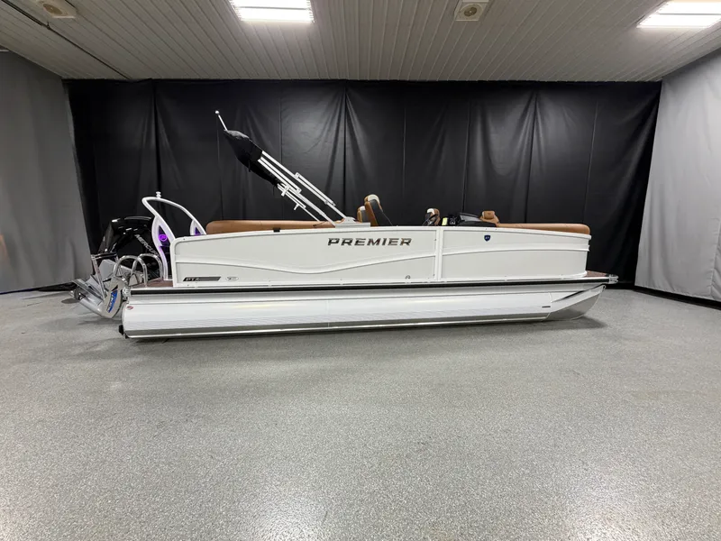 The Image of Premier 230 SOLARIS 2026 - 0