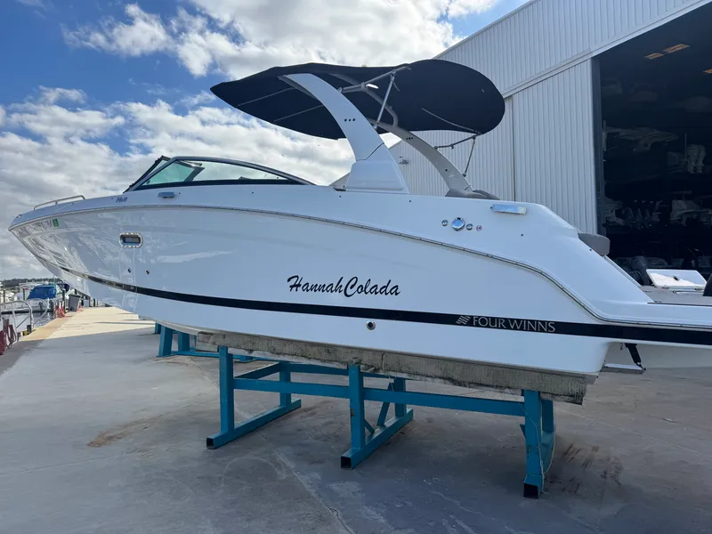 The Image of Four Winns HD 8 2023 - 0