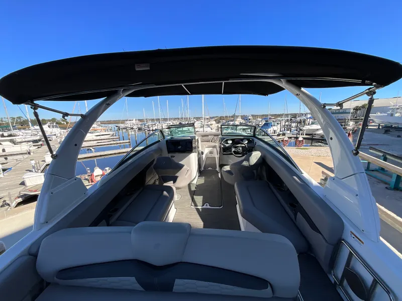 Slide: The Image of Four Winns HD 8 2023 - 49