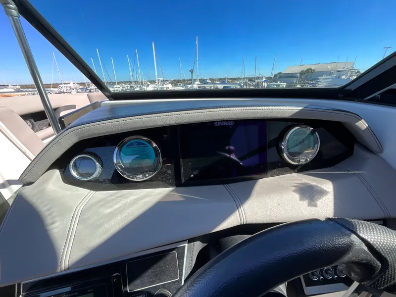 Slide: The Image of Four Winns HD 8 2023 - 52