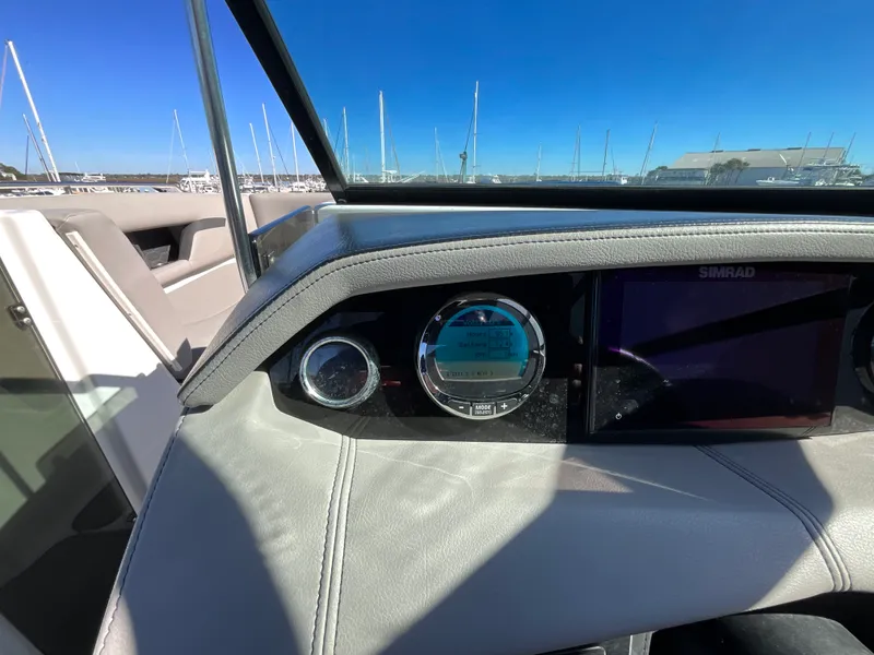 Slide: The Image of Four Winns HD 8 2023 - 56