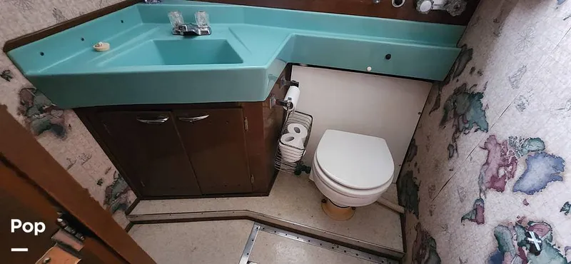 Slide: The Image of Chris-Craft Commander 38 1968 - 15129200