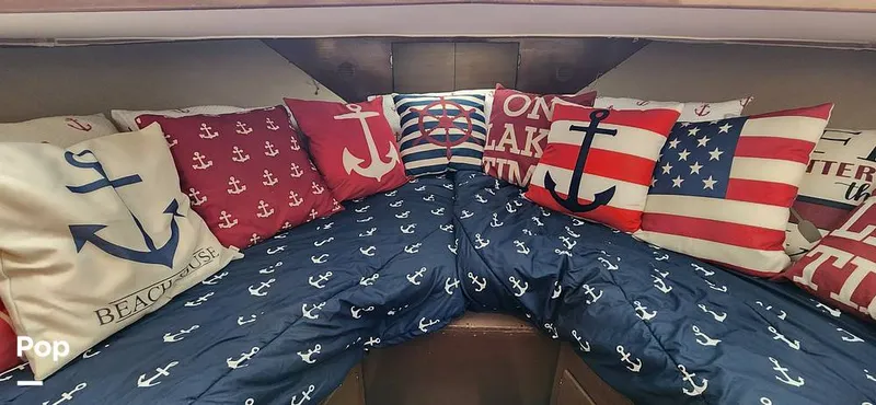 Slide: The Image of Chris-Craft Commander 38 1968 - 15129191