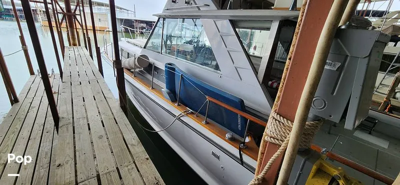 Slide: The Image of Chris-Craft Commander 38 1968 - 15128937