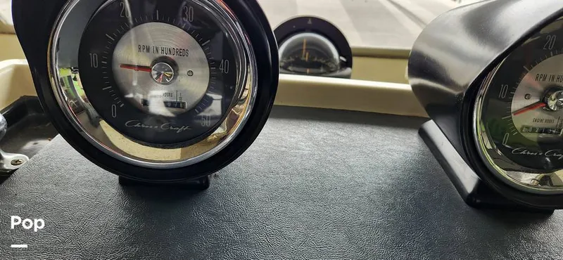 Slide: The Image of Chris-Craft Commander 38 1968 - 15129076