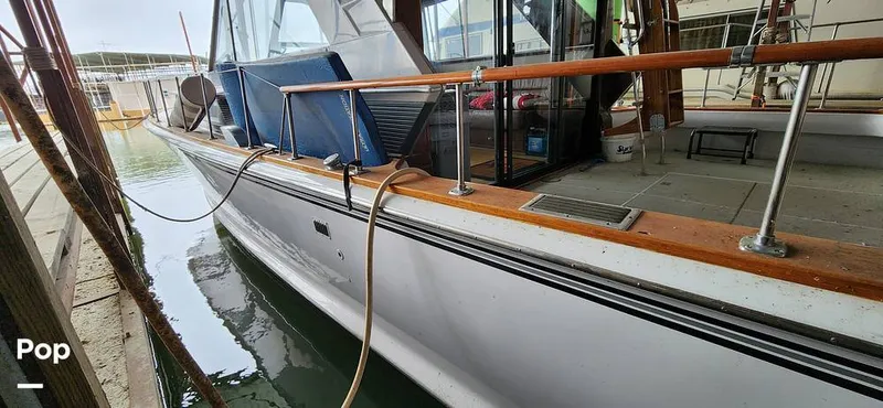 Slide: The Image of Chris-Craft Commander 38 1968 - 15129136