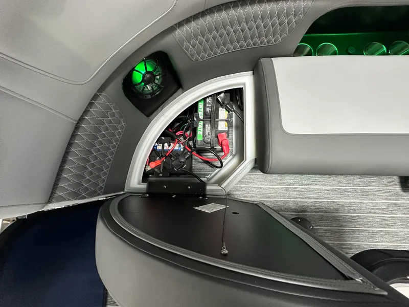 Slide: The Image of Premier 230SOLARIS 2026 - 19