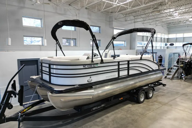 Slide: The Image of Harris SUNLINER 230 2023 - 2