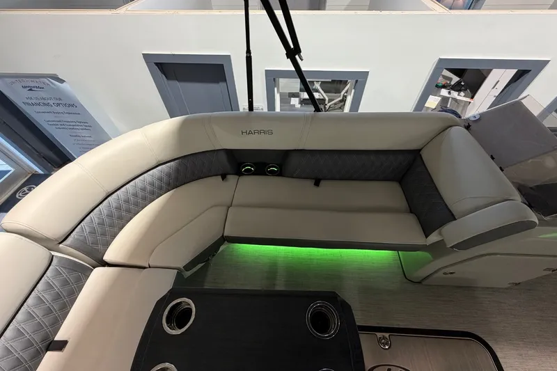 Slide: The Image of Harris SUNLINER 230 2023 - 21