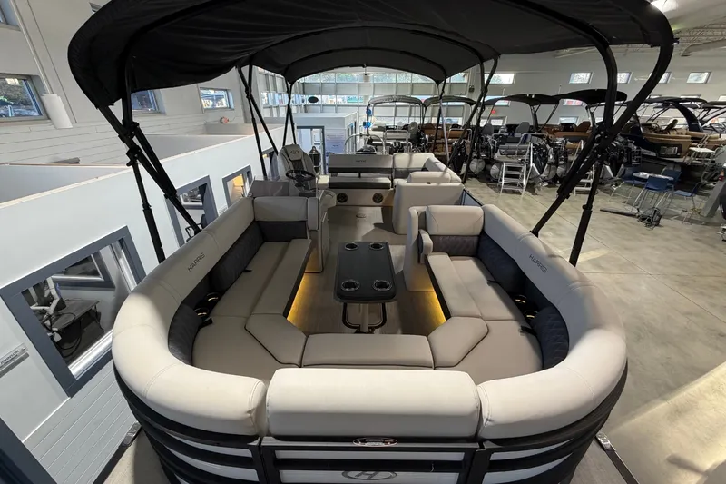 Slide: The Image of Harris SUNLINER 230 2023 - 23