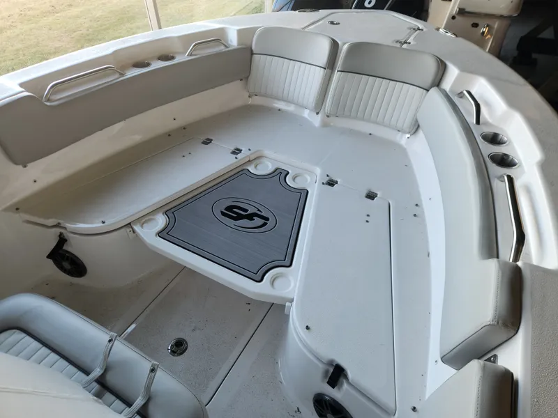 Slide: The Image of Sea Fox 248 COMMANDER 2023 - 26