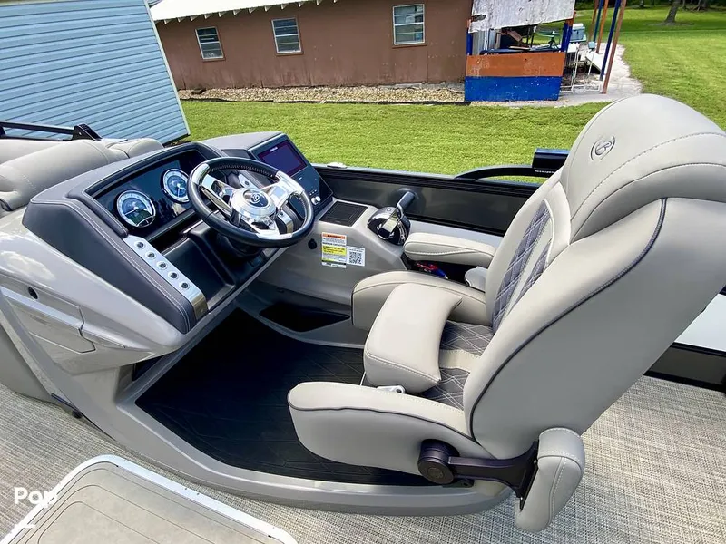 Slide: The Image of Barletta Lusso L23UC 2022 - 15796851