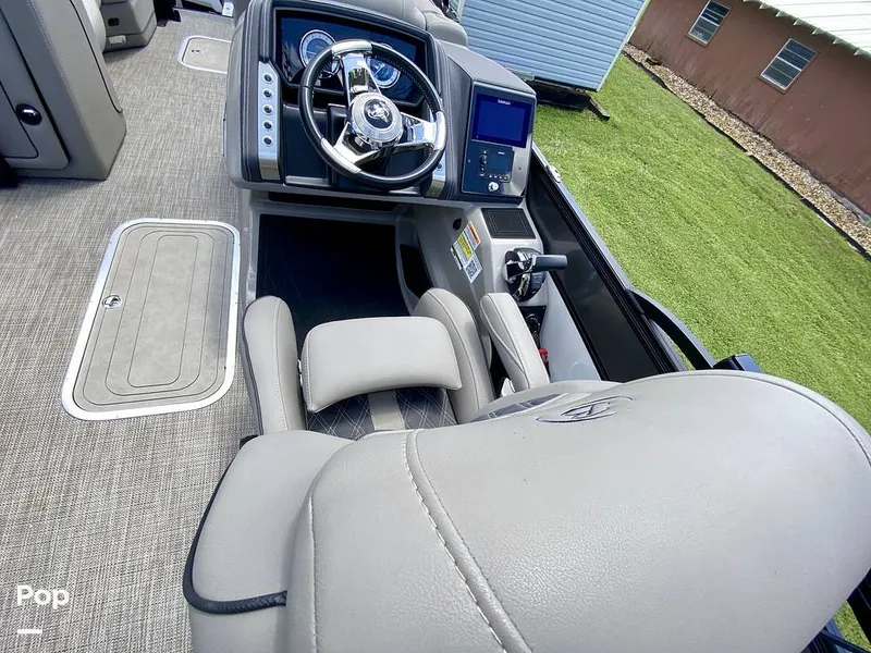 Slide: The Image of Barletta Lusso L23UC 2022 - 15796852