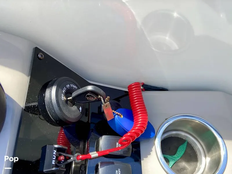 Slide: The Image of Barletta Lusso L23UC 2022 - 15796855