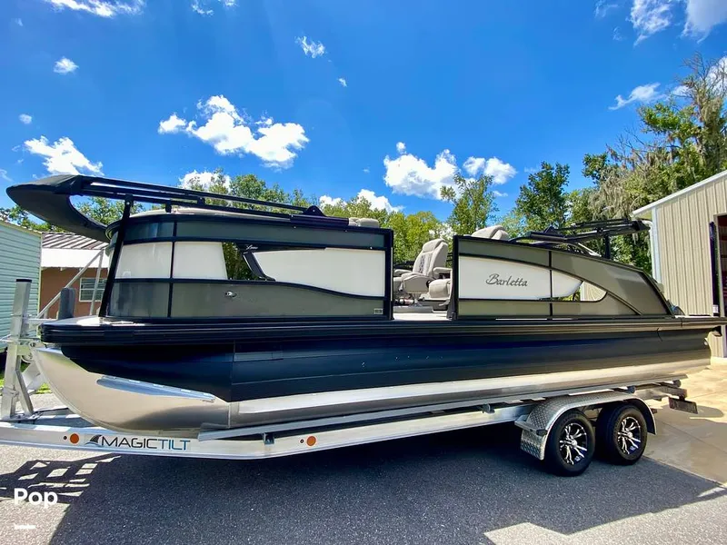 Slide: The Image of Barletta Lusso L23UC 2022 - 15796837