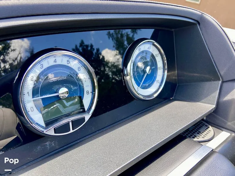 Slide: The Image of Barletta Lusso L23UC 2022 - 15796860