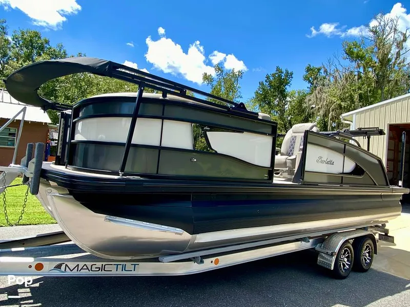 Slide: The Image of Barletta Lusso L23UC 2022 - 15796838