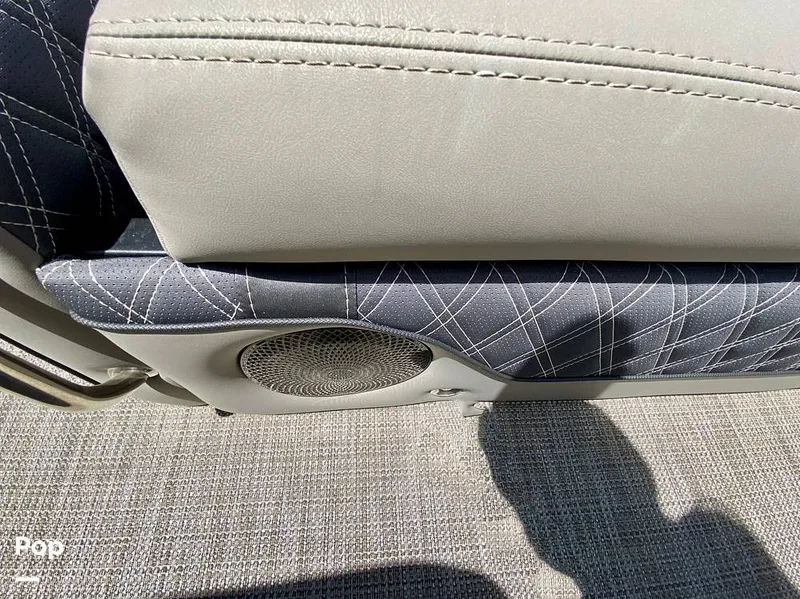 Slide: The Image of Barletta Lusso L23UC 2022 - 15796867