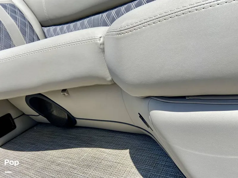 Slide: The Image of Barletta Lusso L23UC 2022 - 15796872