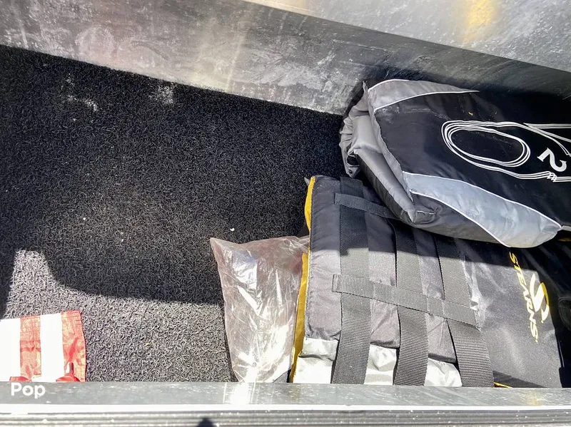 Slide: The Image of Barletta Lusso L23UC 2022 - 15796880