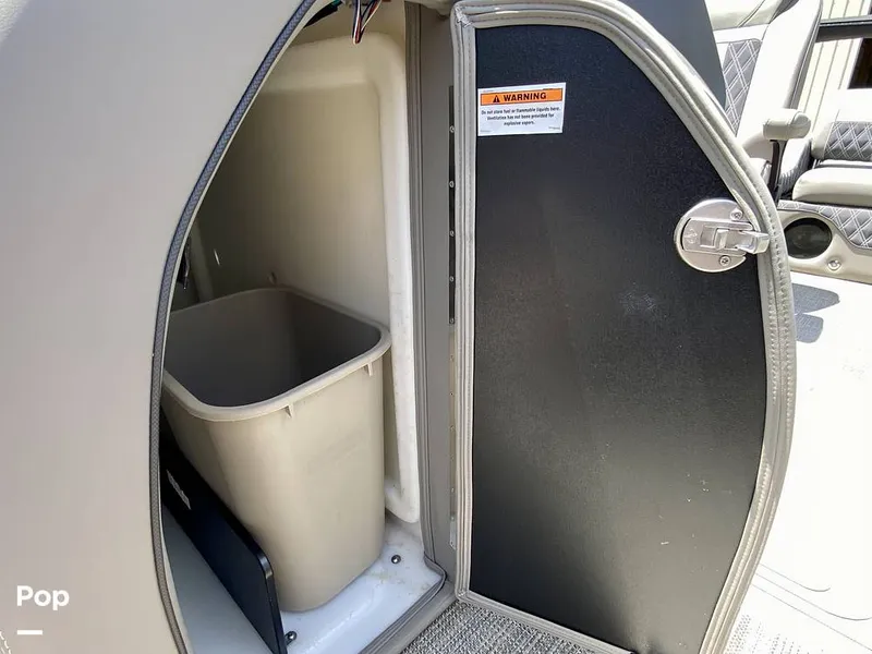 Slide: The Image of Barletta Lusso L23UC 2022 - 15796883