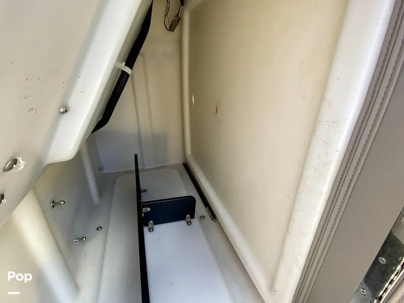 Slide: The Image of Barletta Lusso L23UC 2022 - 15796884