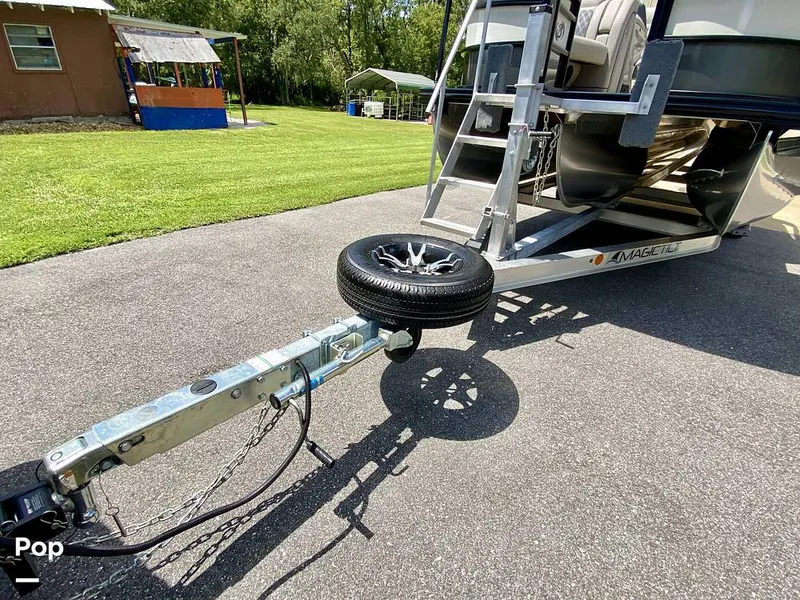 Slide: The Image of Barletta Lusso L23UC 2022 - 15796841