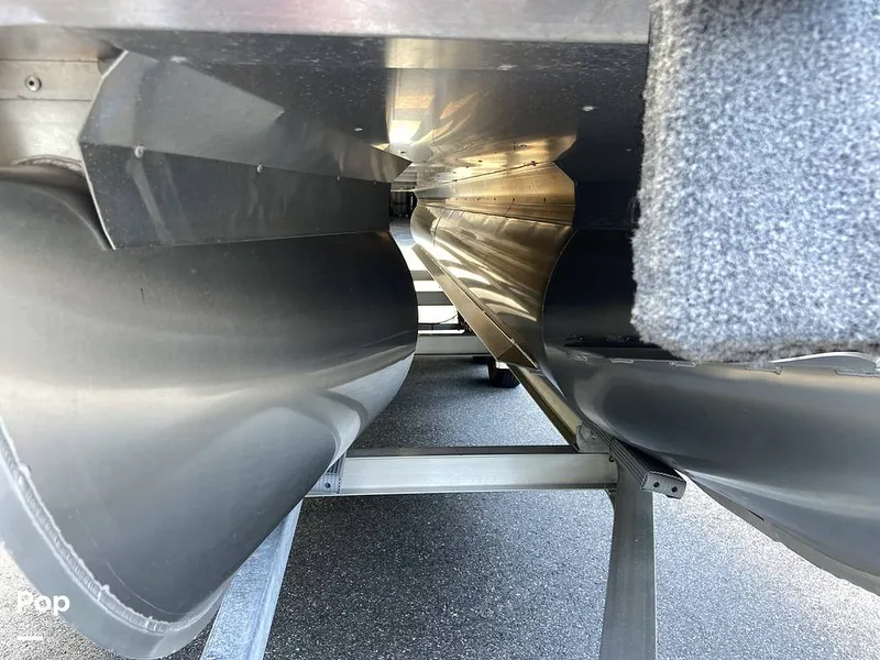 Slide: The Image of Barletta Lusso L23UC 2022 - 15796898