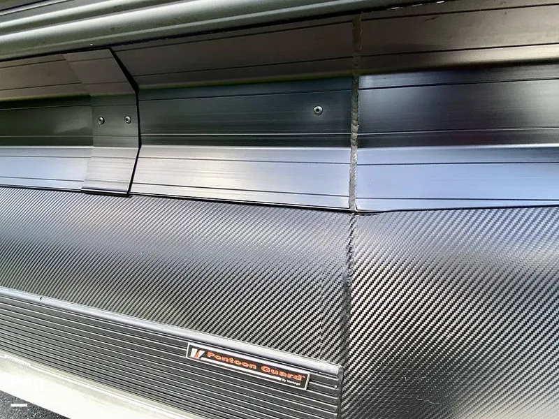 Slide: The Image of Barletta Lusso L23UC 2022 - 15796900