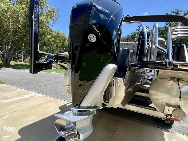 Slide: The Image of Barletta Lusso L23UC 2022 - 15796917