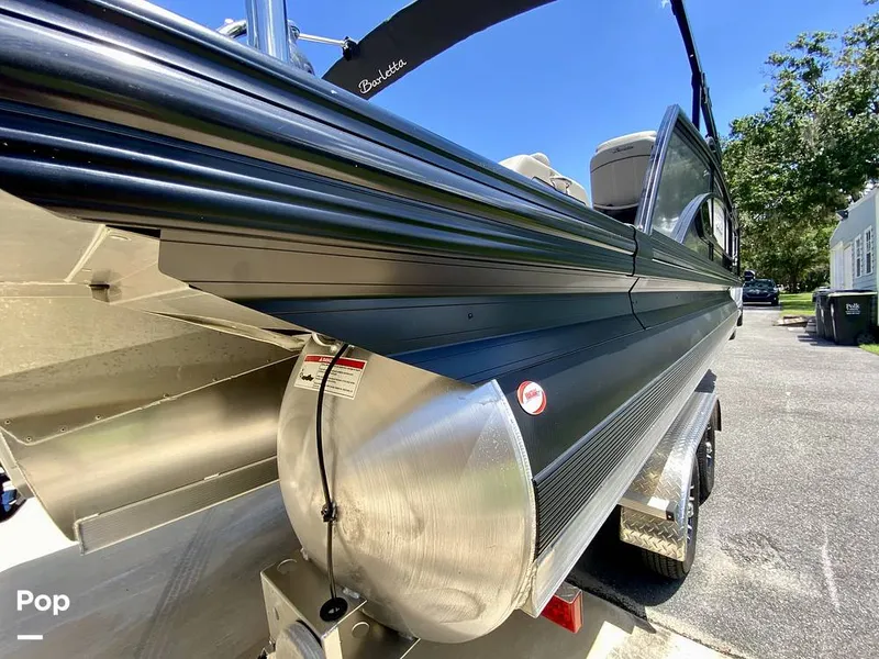 Slide: The Image of Barletta Lusso L23UC 2022 - 15796924