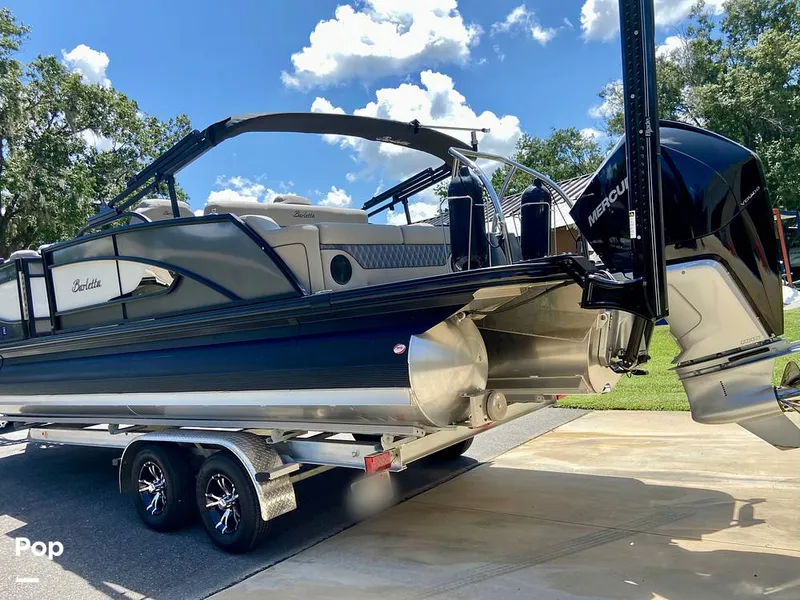 Slide: The Image of Barletta Lusso L23UC 2022 - 15796925