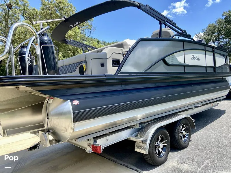 Slide: The Image of Barletta Lusso L23UC 2022 - 15796926