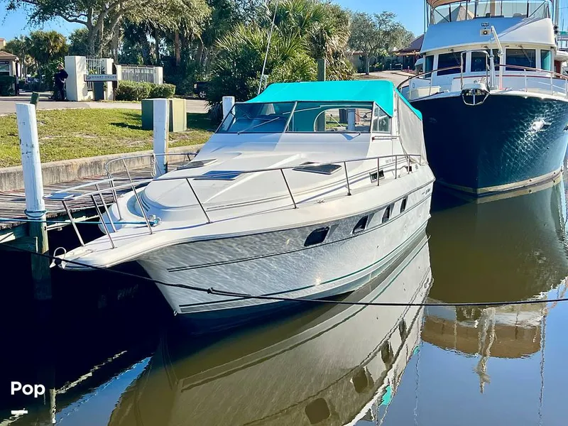 The Image of Cruisers Yachts Esprit 3370 1991 - 15056731