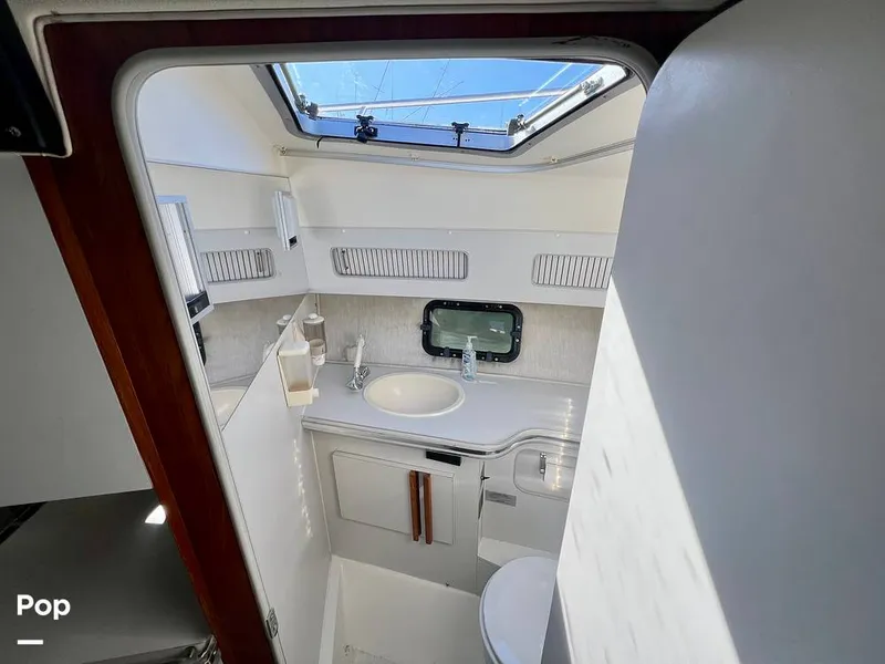 Slide: The Image of Cruisers Yachts Esprit 3370 1991 - 15056931