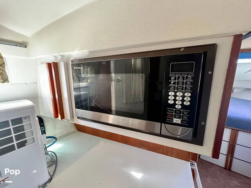 Slide: The Image of Cruisers Yachts Esprit 3370 1991 - 15056939