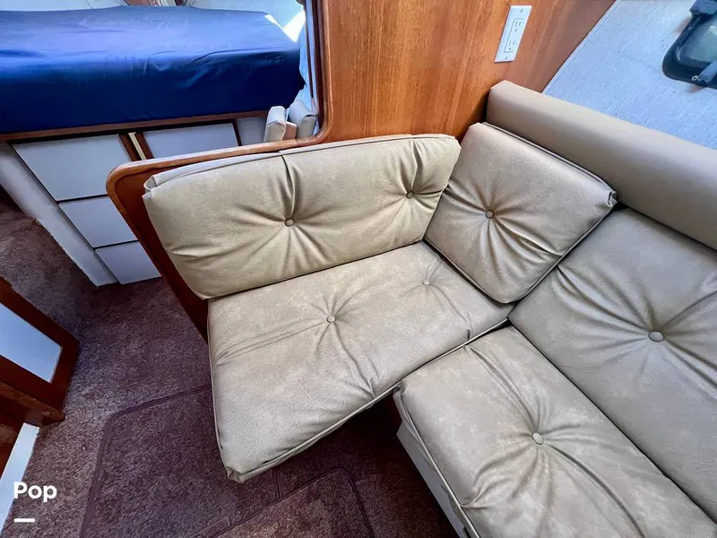 Slide: The Image of Cruisers Yachts Esprit 3370 1991 - 15056944