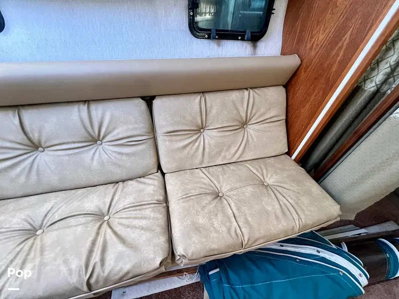 Slide: The Image of Cruisers Yachts Esprit 3370 1991 - 15056946