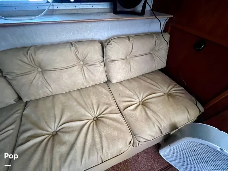 Slide: The Image of Cruisers Yachts Esprit 3370 1991 - 15056950