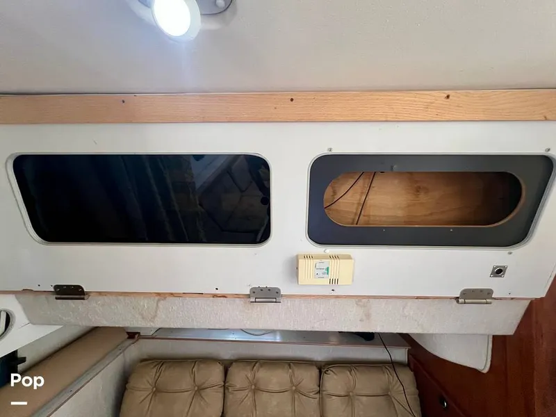 Slide: The Image of Cruisers Yachts Esprit 3370 1991 - 15056951