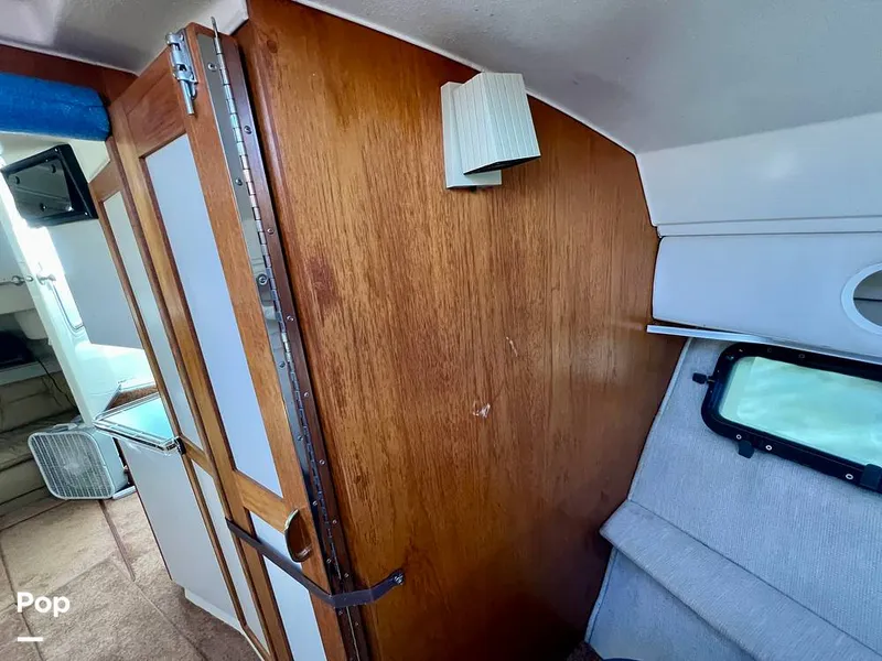 Slide: The Image of Cruisers Yachts Esprit 3370 1991 - 15056961