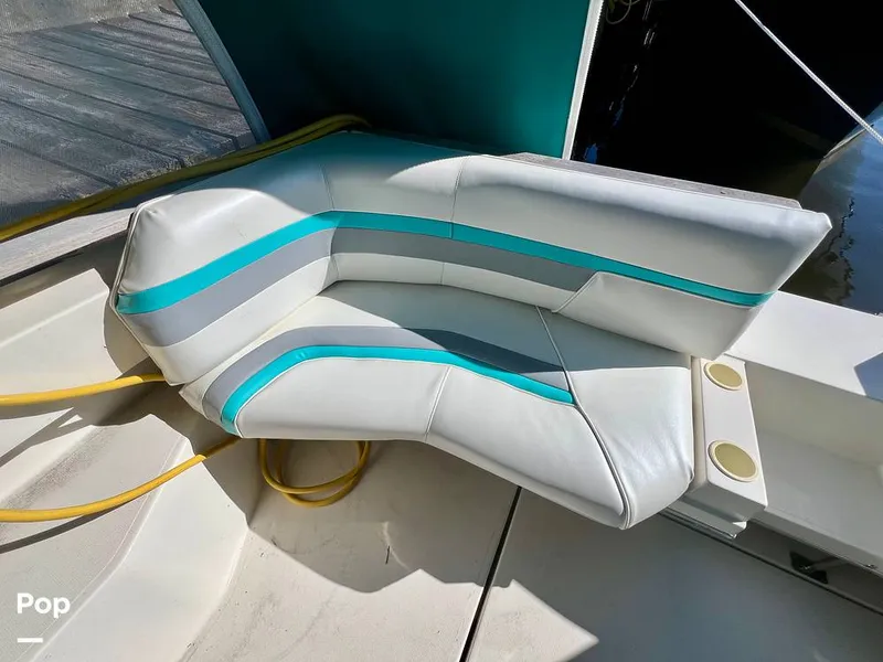 Slide: The Image of Cruisers Yachts Esprit 3370 1991 - 15056965