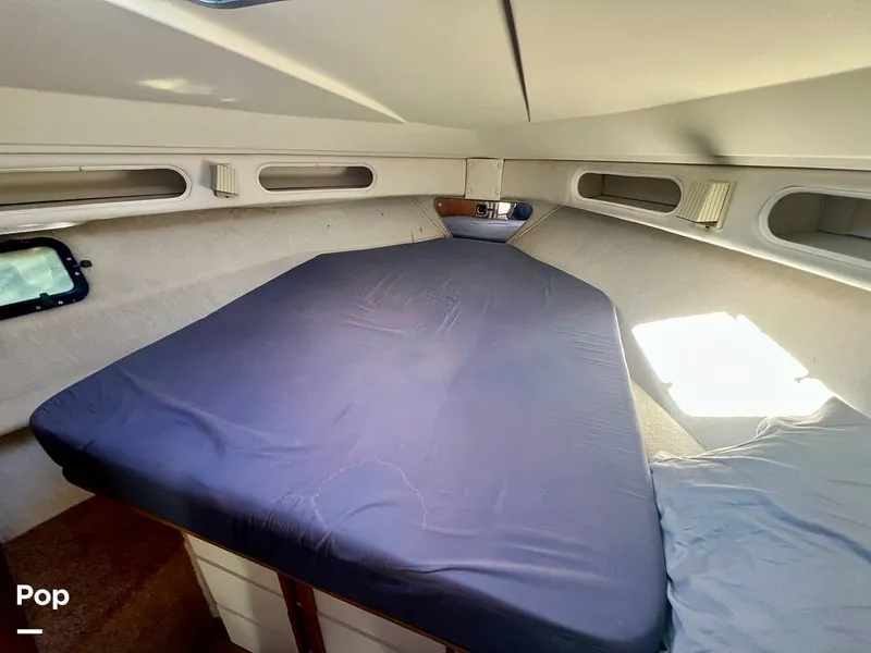 Slide: The Image of Cruisers Yachts Esprit 3370 1991 - 15056958